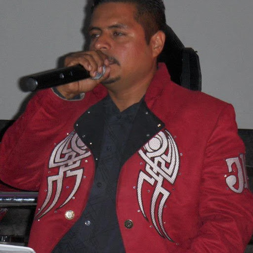 Lorenzo Mendoza Photo 9