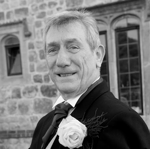Peter Leach Photo 12