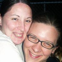 Stephanie Hermes Photo 7
