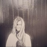 Lucy Hopkins Photo 4