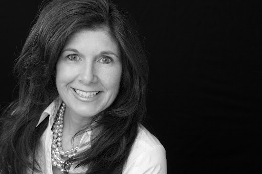 Darla White Photo 16