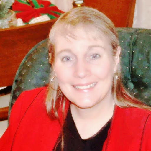 Kim Hinton Photo 14