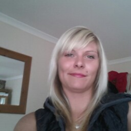 Heather Baxter Photo 16