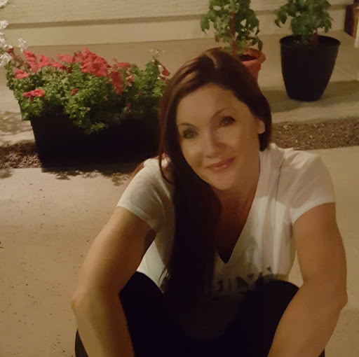 Lisa Zuber Photo 9