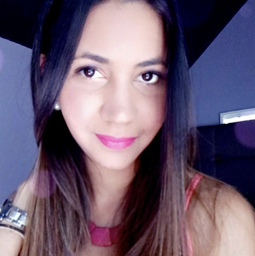 Adriana Diaz Photo 11