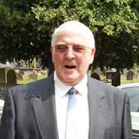 Derek Watson Photo 4