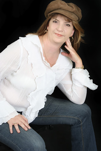 Michelle Mallett Photo 13