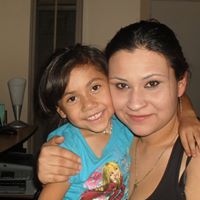 Elisabeth Rodriguez Photo 1