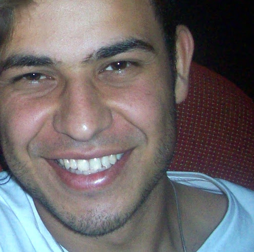 Douglas Fernandes Photo 13
