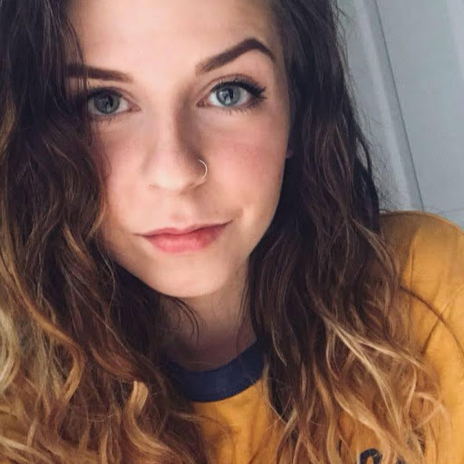Christi Silva Photo 4