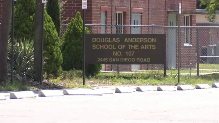 Douglas Duval Photo 10