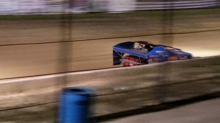 Brandon Grossman Photo 17