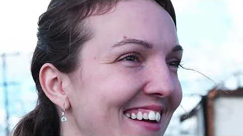 Jennifer Hoagland Photo 27