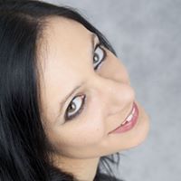 Lucy Warren Photo 2