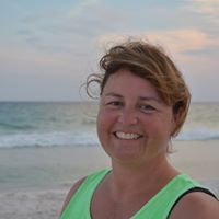 Stephanie Teasley Photo 6