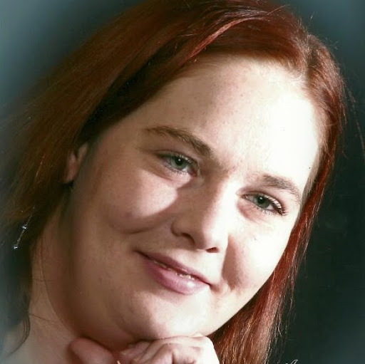 Amy Bertrand Photo 9