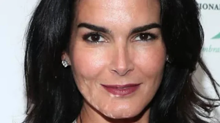 Angie Harmon Photo 27