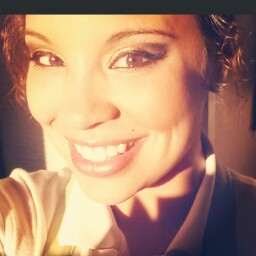 Cassandra Phillips Photo 9