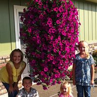 Kari Stricker Photo 1