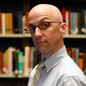 Dean Pelton Photo 9