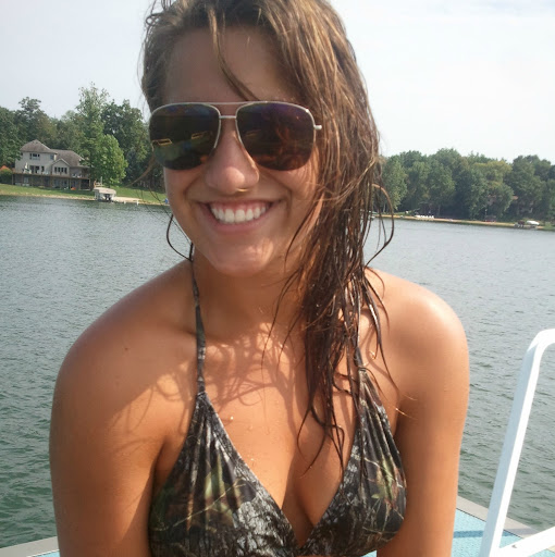 Taylor Abbott Photo 9