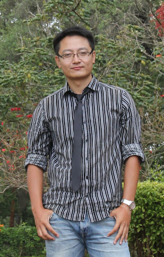 Bin Hu Photo 14