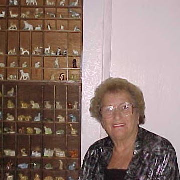 Betty Robbins Photo 12