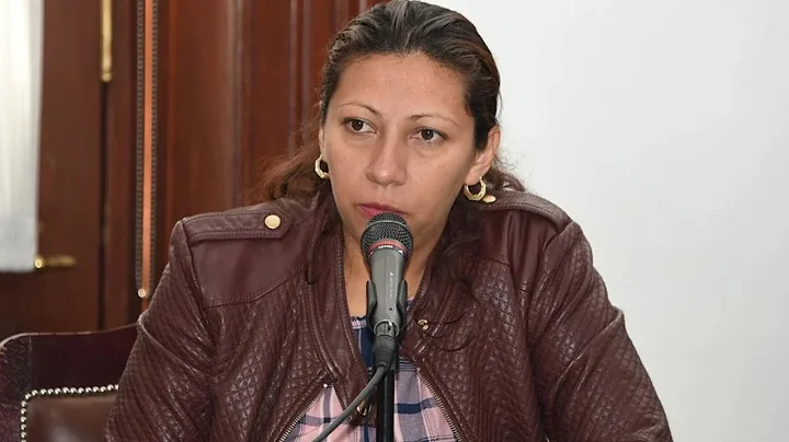 Evelyn Parra Photo 33