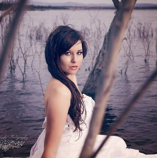 Crystal Skinner Photo 14