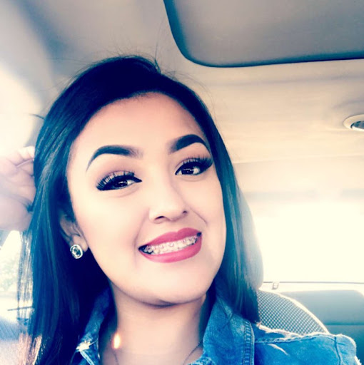 Selena Vasquez Photo 12
