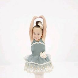Tiffany Harrison Photo 10