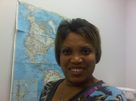 Yolanda Scott Photo 19