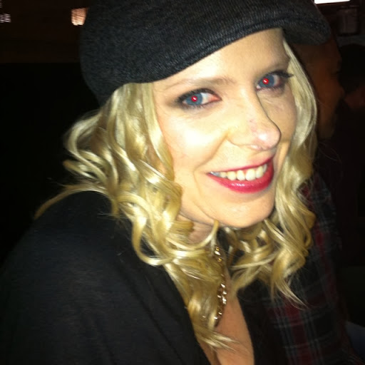 Emma Stanton Photo 12