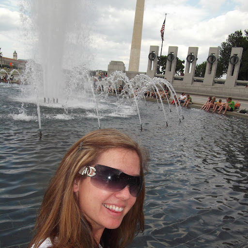 Sara Hester Photo 15