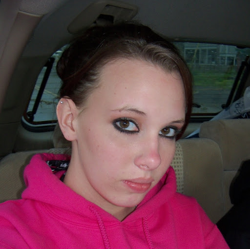 Sally Perry Photo 13