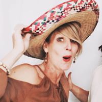Sarah Rowland Photo 6