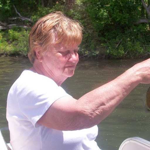 Joyce Thompson Photo 12