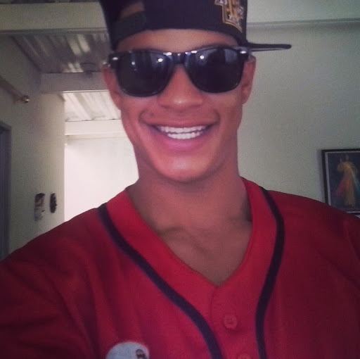 Walter Escobar Photo 16