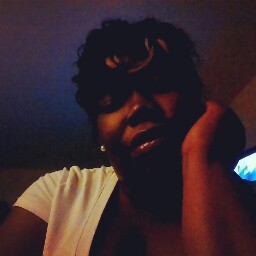 Temeka Robinson Photo 6