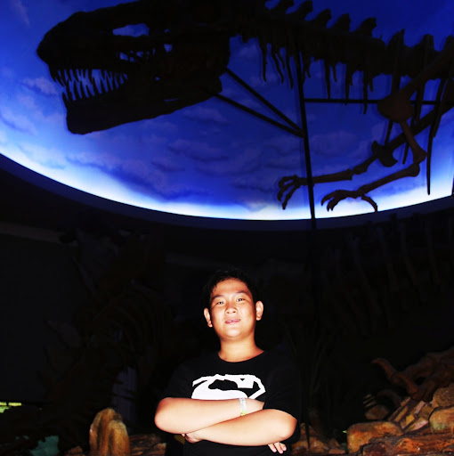 Raymond Cho Photo 17
