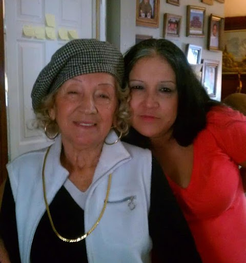Ann Rojas Photo 12