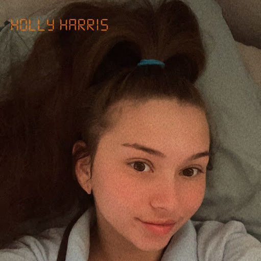 Holly Harris Photo 10