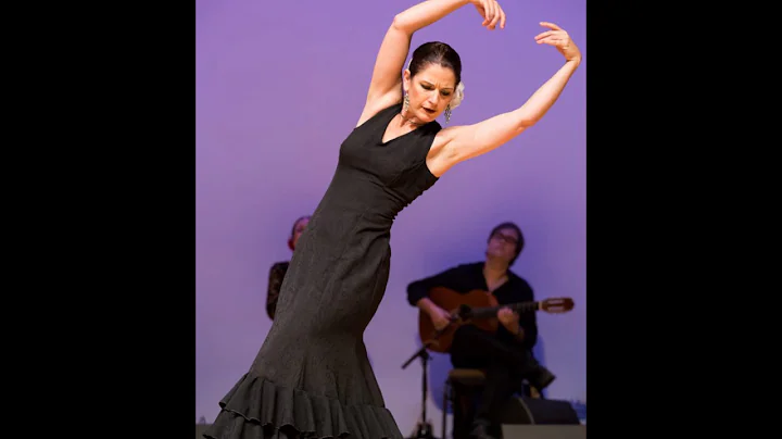 Sarah Parra Photo 31