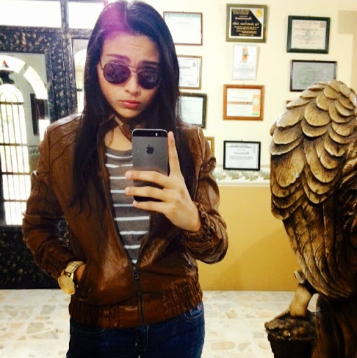 Jessica Contreras Photo 12