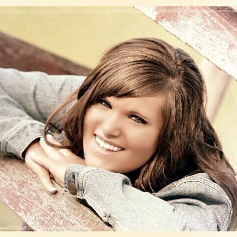 Katie Marlow Photo 15
