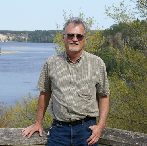 Larry Collier Photo 9