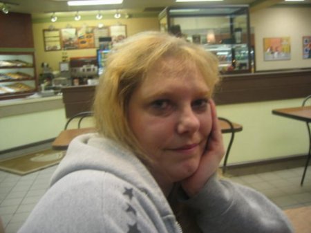 Julie Gilmore Photo 17