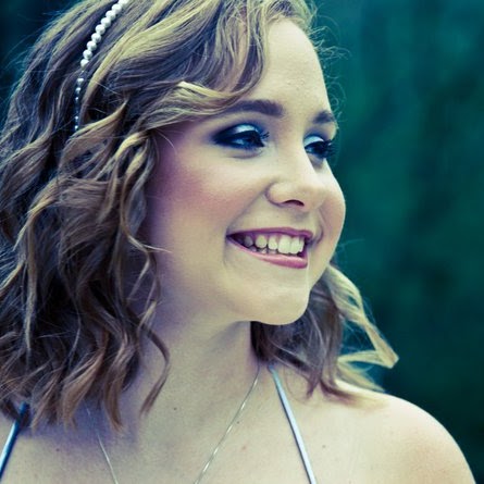 Rachel Franks Photo 16