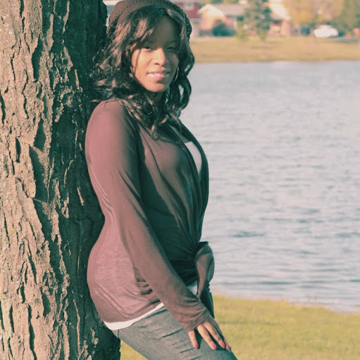 Monique Mayfield Photo 10