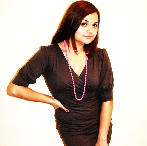 Genie Smith Photo 13